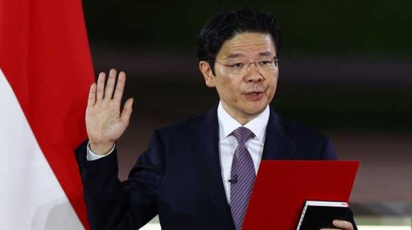 网上配资门户 赵乐际会见新加坡总理黄循财